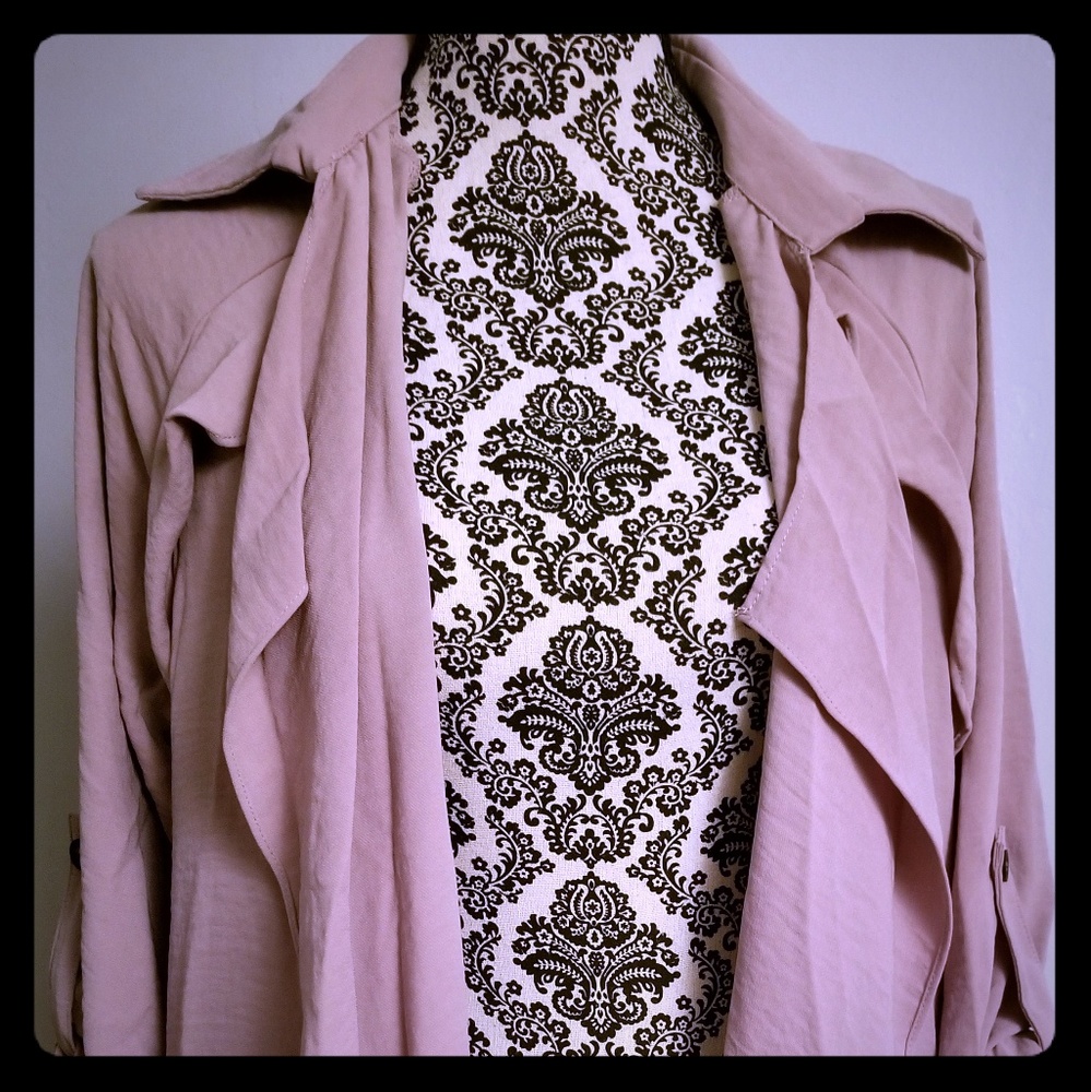 Light weight cardigan/jacket